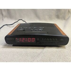 Sony Dream Machine ICF-C420 Dual Alarm‎ Clock Radio Wood Grain Vintage MCM Black